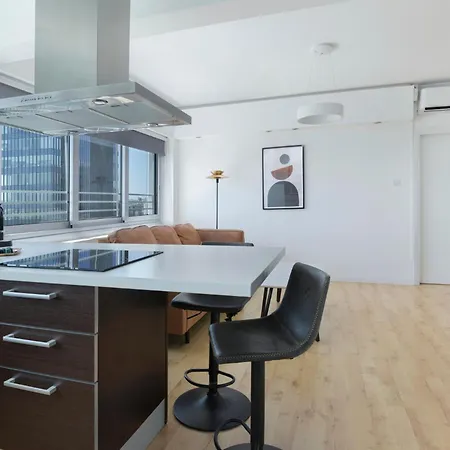 Urban 10th Floor - 2 Bdr Appartamento Nicosia